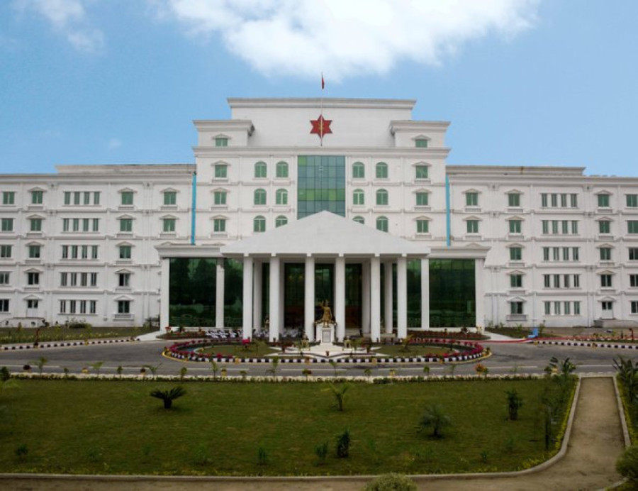 Security Chiefs Warn of Escaped Inmates and Stolen Weapons Ahead of&nbsp;Elections