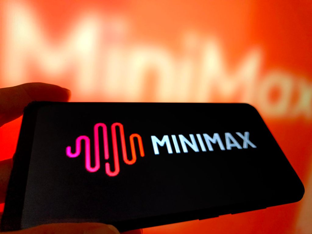 Chinese Startups Zhipu and MiniMax Unveil New AI Models Before Hong Kong&nbsp;IPO