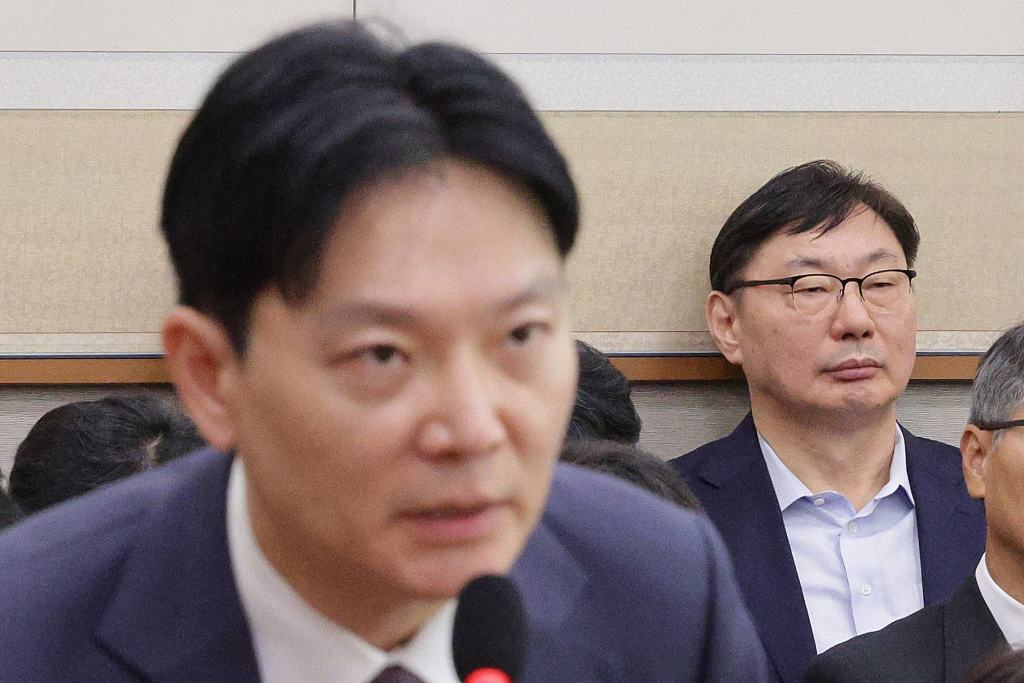Prosecutor Park Denies Alcohol, Demands Minister’s Order