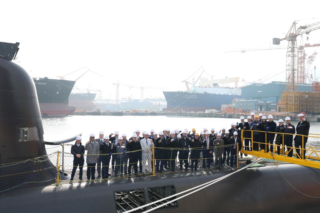 Canada faces split submarine order&nbsp;decision