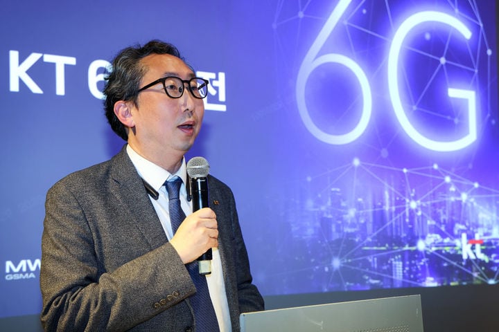 KT launches AI-powered 6G network with satellite&nbsp;connectivity