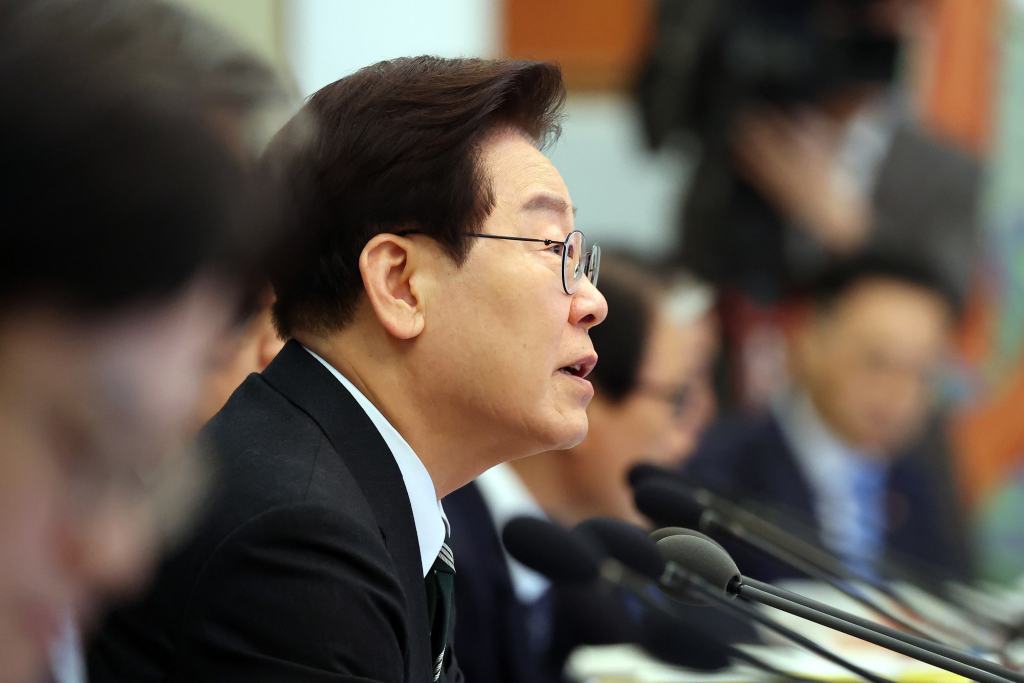 Lee Jae Myung Condemns School Trip Cancellations as Lack of&nbsp;Responsibility