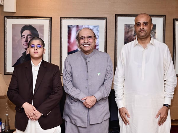 Deputy Mayor Updates Zardari on Karachi Uplift&nbsp;Projects