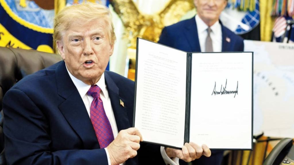 President Trump renames Lake Ontario as America&nbsp;Lake