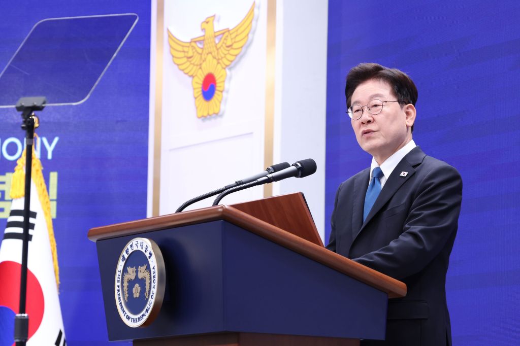 President Lee Jae Myung warns police on gaps as authority expands