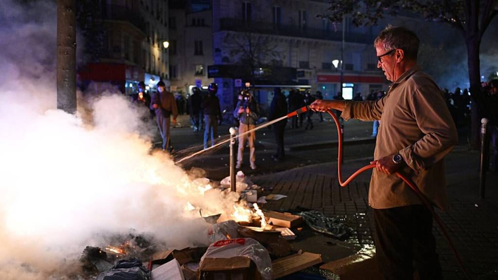 France grapples with the aftermath of a weekend of&nbsp;violence